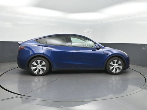Used 2021 Tesla Model Y Long Range AWD/4WD image 22