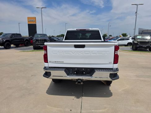 Used 2023 Chevrolet Silverado 2500 LT AWD/4WD image 4
