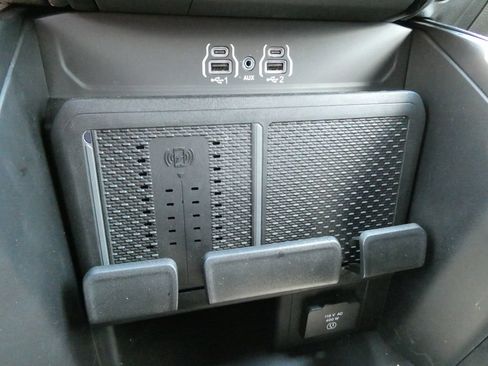Used 2025 RAM 1500 Big Horn AWD/4WD image 26