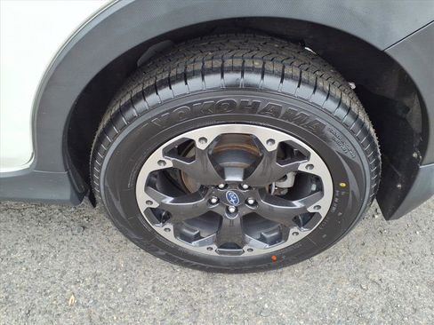 Certified 2021 Subaru Crosstrek 2.0i Premium image 4