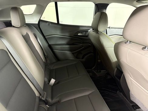 Used 2025 Chevrolet Trax ACTIV w/ Driver Confidence Package image 19