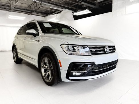 Used 2019 Volkswagen Tiguan SEL R-Line AWD/4WD image 8