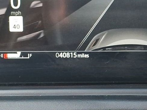 Used 2025 Land Rover Range Rover Velar Dynamic SE image 20