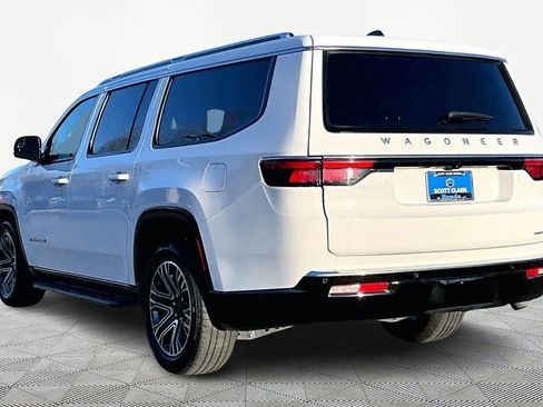 Used 2024 Jeep Wagoneer L Series II w/ Flexible Seating Group image 4