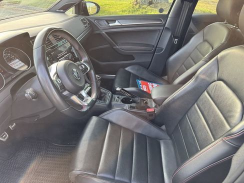 Used 2019 Volkswagen GTI Autobahn image 9
