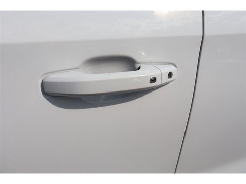 Used 2020 GMC Sierra 1500 SLE w/ SLE Value Package AWD/4WD image 47