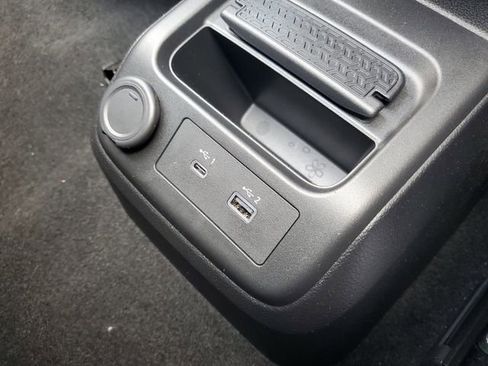 Certified 2024 Nissan Ariya AWD image 28