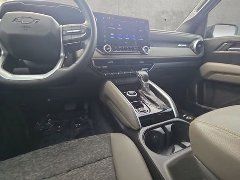 Used 2023 Chevrolet Colorado ZR2 image 3