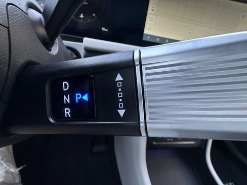 Used 2026 Hyundai Tucson Limited image 15