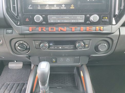 Certified 2025 Nissan Frontier PRO-4X w/ Tow Package AWD/4WD image 28