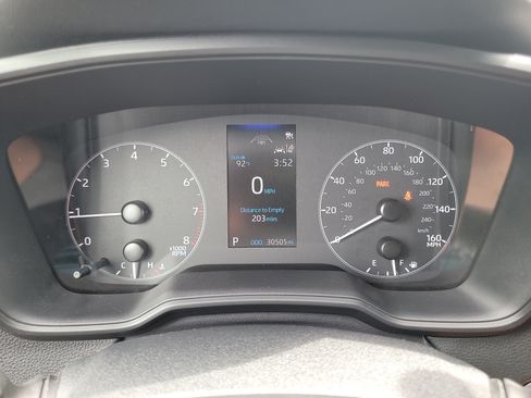 Certified 2024 Toyota Corolla SE FWD image 32