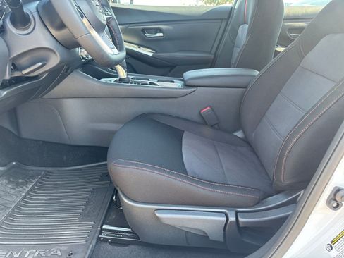 New 2025 Nissan Sentra SR image 25