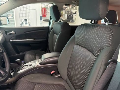 Used 2012 Dodge Journey SXT w/ Popular Equipment Group FWD image 10