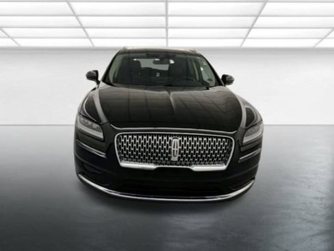 Used 2022 Lincoln Nautilus Reserve w/ Luxury Package image 2