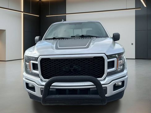 Used 2018 Ford F150 XLT w/ Equipment Group 302A Luxury AWD/4WD image 9