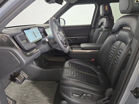 Used 2024 Rivian R1S Adventure AWD/4WD image 20