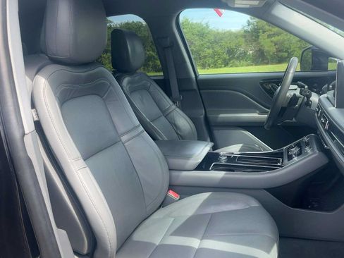 Used 2020 Lincoln Aviator Reserve AWD/4WD image 36