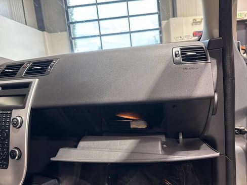 Used 2013 Volvo C30 FWD image 69