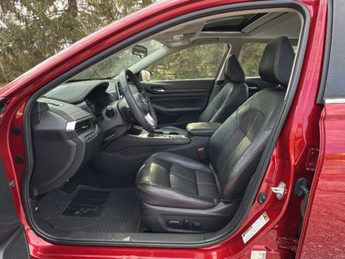 Certified 2020 Nissan Altima 2.5 SR w/ Premium Package image 13