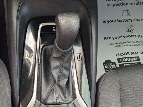 Certified 2025 Toyota Corolla LE FWD image 21