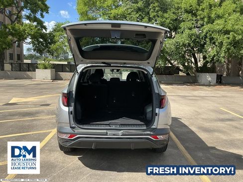 Used 2023 Hyundai Tucson SE image 6