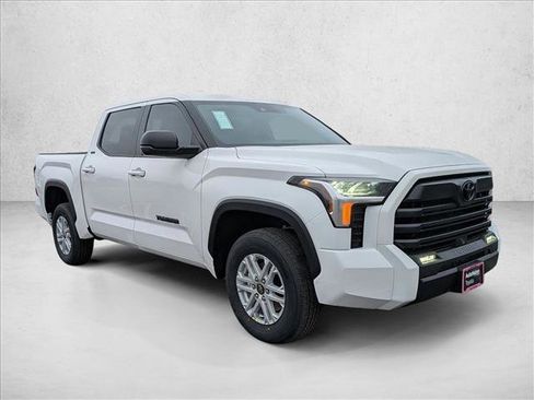 New 2026 Toyota Tundra SR5 AWD/4WD image 7