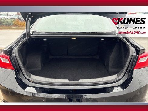 Used 2024 Chevrolet Malibu LT image 7