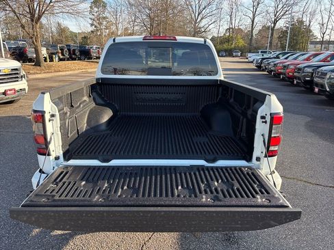 New 2026 Nissan Frontier SV w/ All-Weather Content Package AWD/4WD image 17