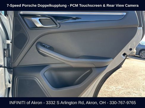 Used 2017 Porsche Macan image 26