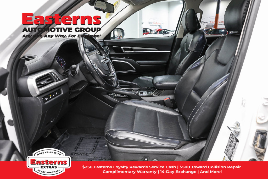 Used 2020 Kia Telluride S w/ S 8 Passenger Seating Package AWD/4WD image 15