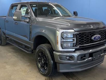 New 2026 Ford F250 4x4 Crew Cab Super Duty