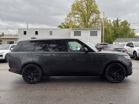 Used 2023 Land Rover Range Rover Long Wheelbase SE AWD/4WD image 8