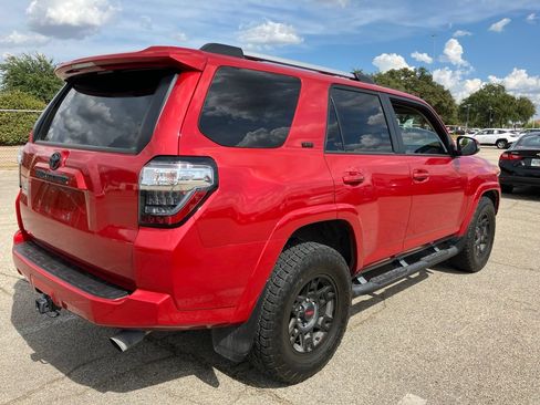 Used 2024 Toyota 4Runner SR5 Premium RWD image 4