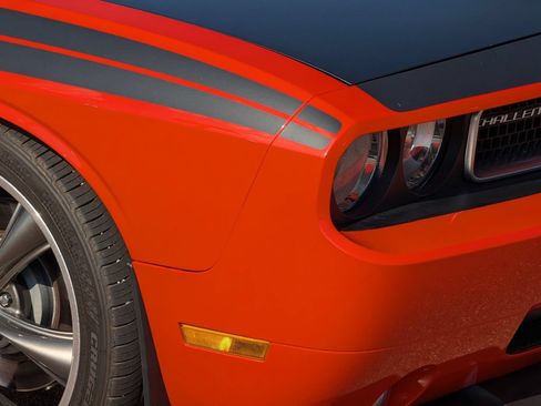 Used 2009 Dodge Challenger R/T RWD image 8
