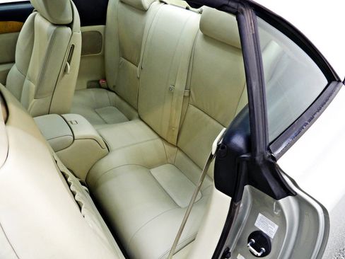 Used 2004 Lexus SC 430 Convertible image 15