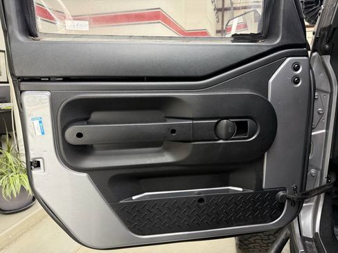 Used 2014 Jeep Wrangler Unlimited Sport AWD/4WD image 10