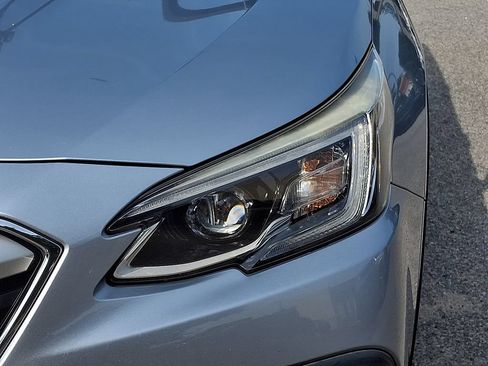 Used 2020 Subaru Outback Limited AWD/4WD image 9
