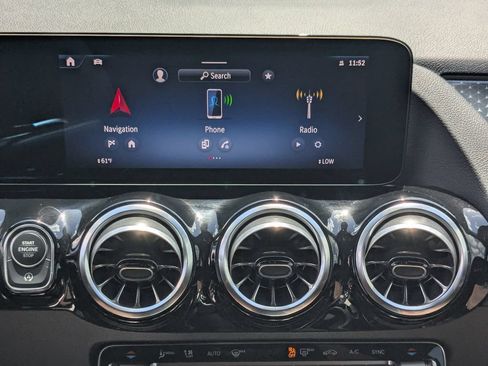 Used 2026 Mercedes-Benz GLA 35 AMG 4MATIC image 5