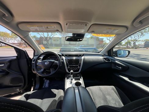 Used 2020 Nissan Murano SV AWD/4WD image 16