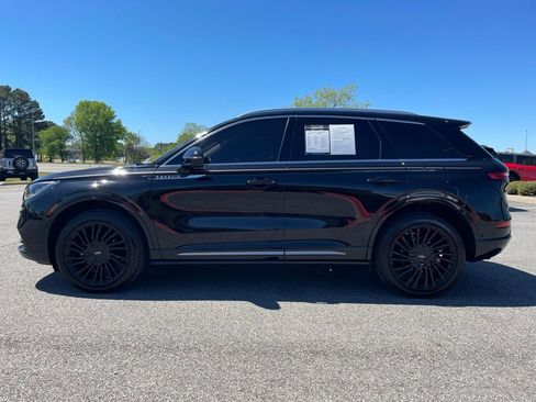 Used 2022 Lincoln Corsair Reserve image 4