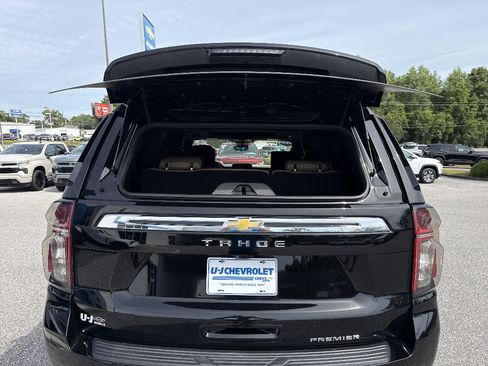 Used 2024 Chevrolet Tahoe Premier w/ Advanced Technology Package RWD image 41