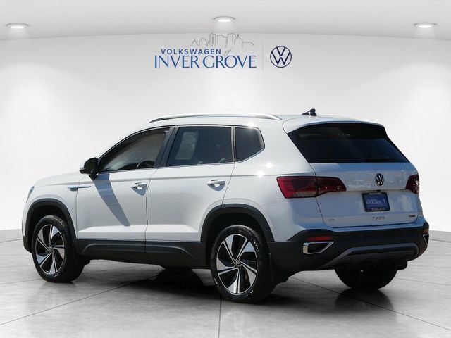 Certified 2024 Volkswagen Taos SE AWD/4WD image 5