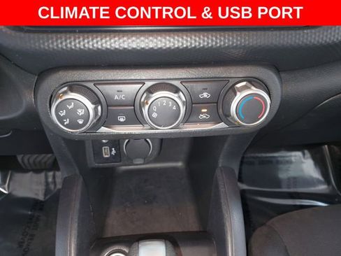 Used 2023 Nissan Kicks S image 20