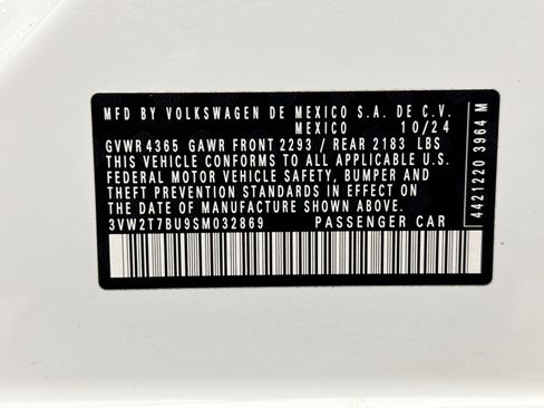 Used 2025 Volkswagen Jetta GLI Autobahn image 24