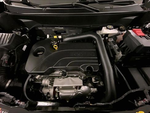 Used 2025 Chevrolet Equinox LT image 10