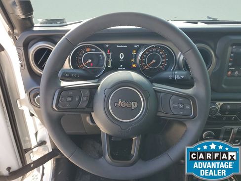 Used 2023 Jeep Wrangler Sport S image 16