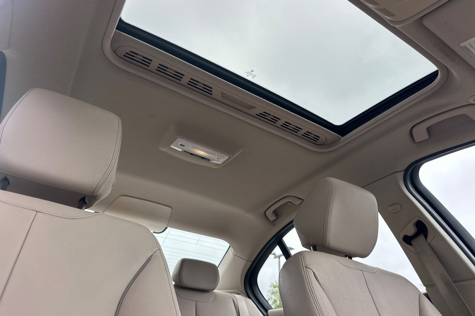 Used 2012 BMW 328i Sedan RWD image 18