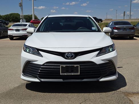 Used 2022 Toyota Camry LE FWD image 10
