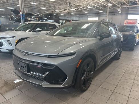 New 2026 Chevrolet Equinox EV RS image 3
