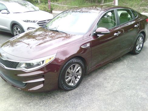Used 2016 Kia Optima LX image 1